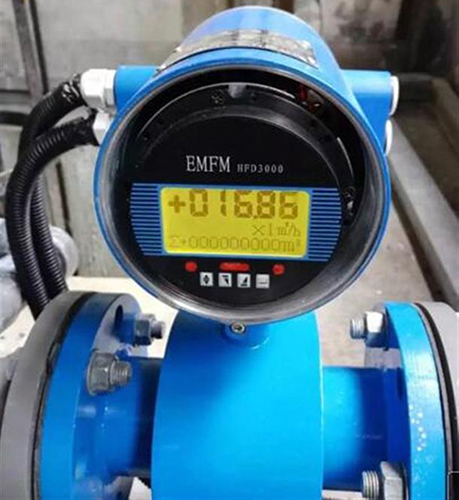 現場顯示型電磁流量計現場安裝使用圖