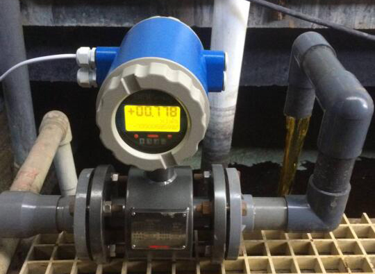 氨水流量計現場安裝使用圖