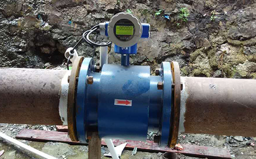 凝結水流量計現場安裝使用圖